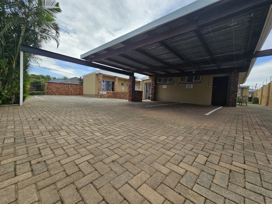 Commercial Property for Sale in Vincent Eastern Cape